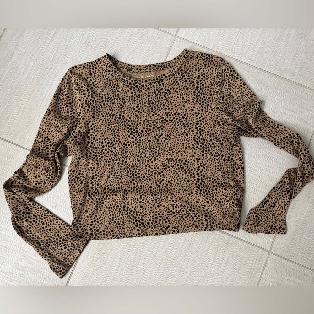 American Eagle stretchy long sleeve